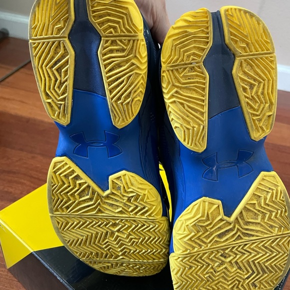 AV UA Curry 2 Dub Nation Away - Picture 6 of 7